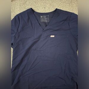 FIGS CATARINA SCRUB TOP